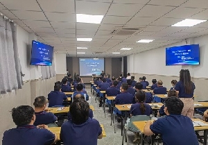 如皋開發(fā)區(qū)領導來公司開展安全生產(chǎn)專題宣講